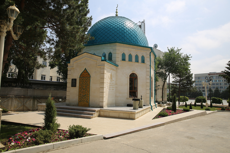 Мечеть имама Шамиля)